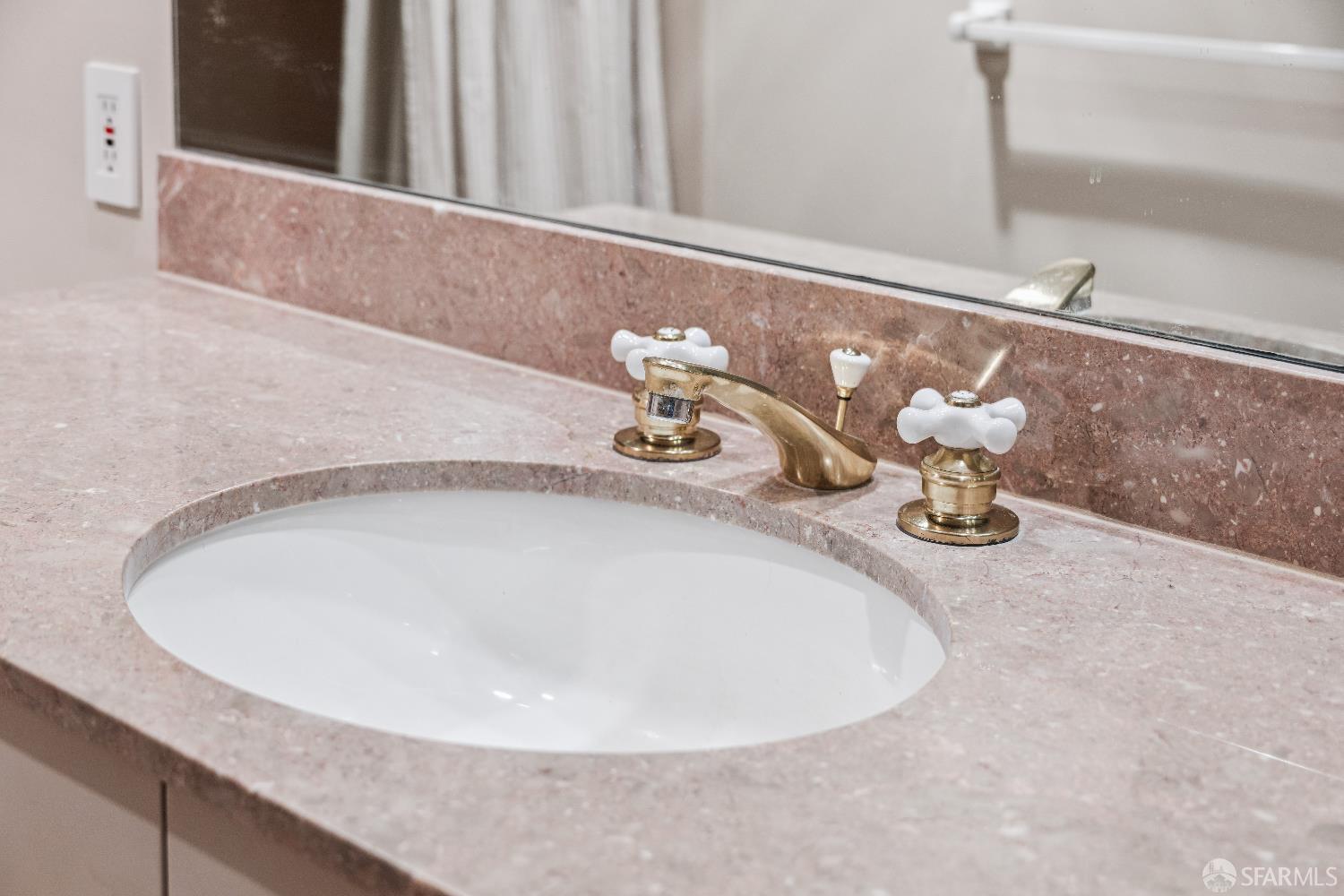 Detail Gallery Image 25 of 31 For 2295 Vallejo St #312,  San Francisco,  CA 94123 - 1 Beds | 1 Baths