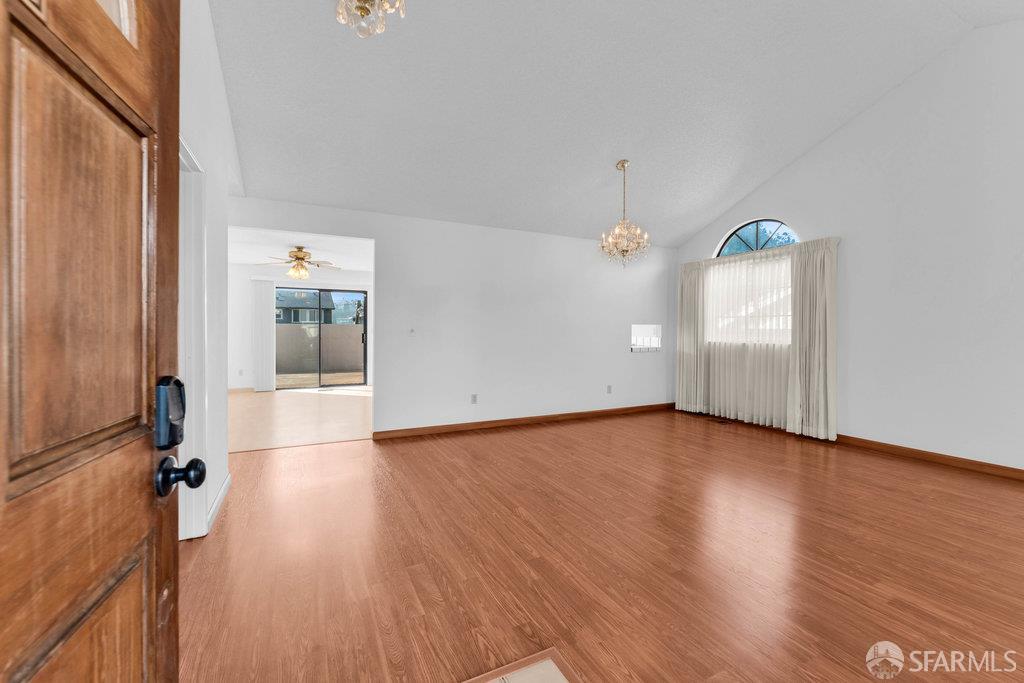 Detail Gallery Image 7 of 61 For 184 Pearce, Hercules,  CA 94547 - 3 Beds | 2 Baths