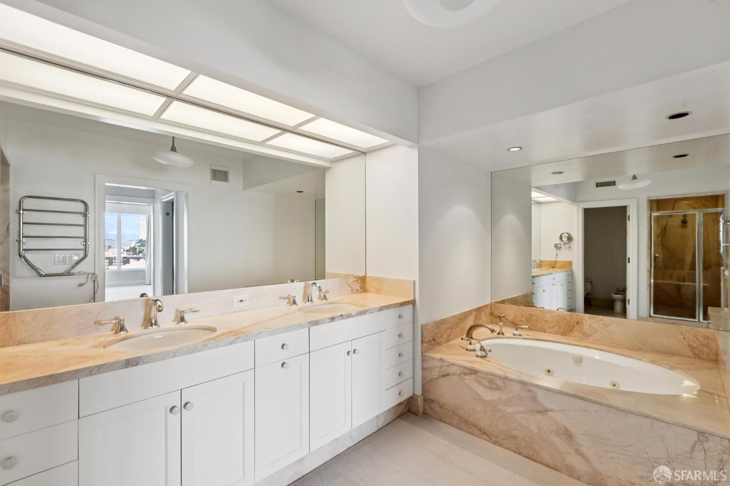 Detail Gallery Image 9 of 16 For 1150 Sacramento St #604,  San Francisco,  CA 94108 - 2 Beds | 2 Baths