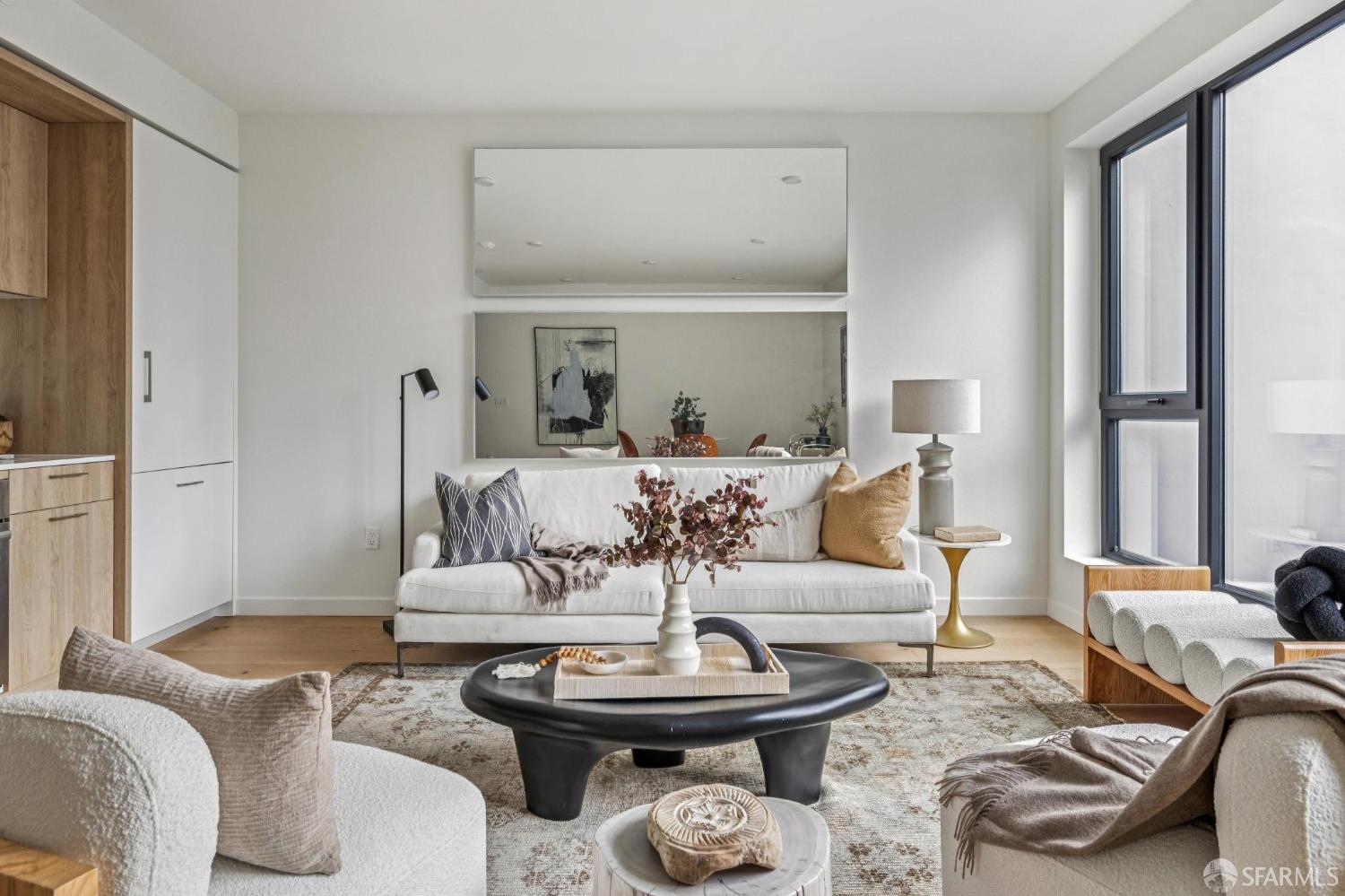 Detail Gallery Image 5 of 27 For 915 North Point St #R4,  San Francisco,  CA 94109 - 2 Beds | 2 Baths