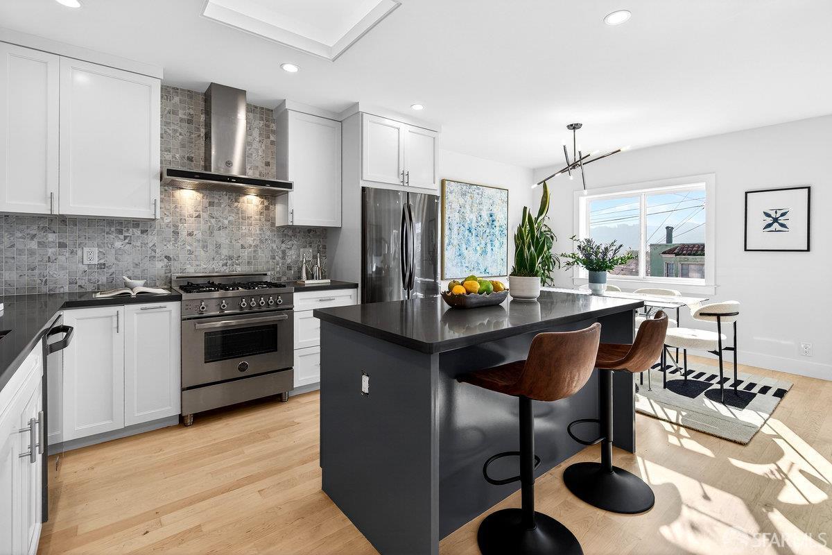 Detail Gallery Image 8 of 41 For 54 Marston Ave, San Francisco,  CA 94112 - 5 Beds | 5 Baths