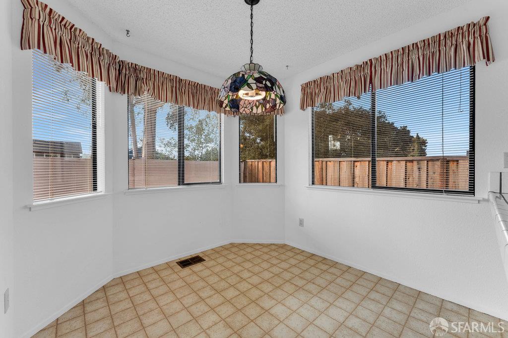 Detail Gallery Image 27 of 61 For 184 Pearce, Hercules,  CA 94547 - 3 Beds | 2 Baths