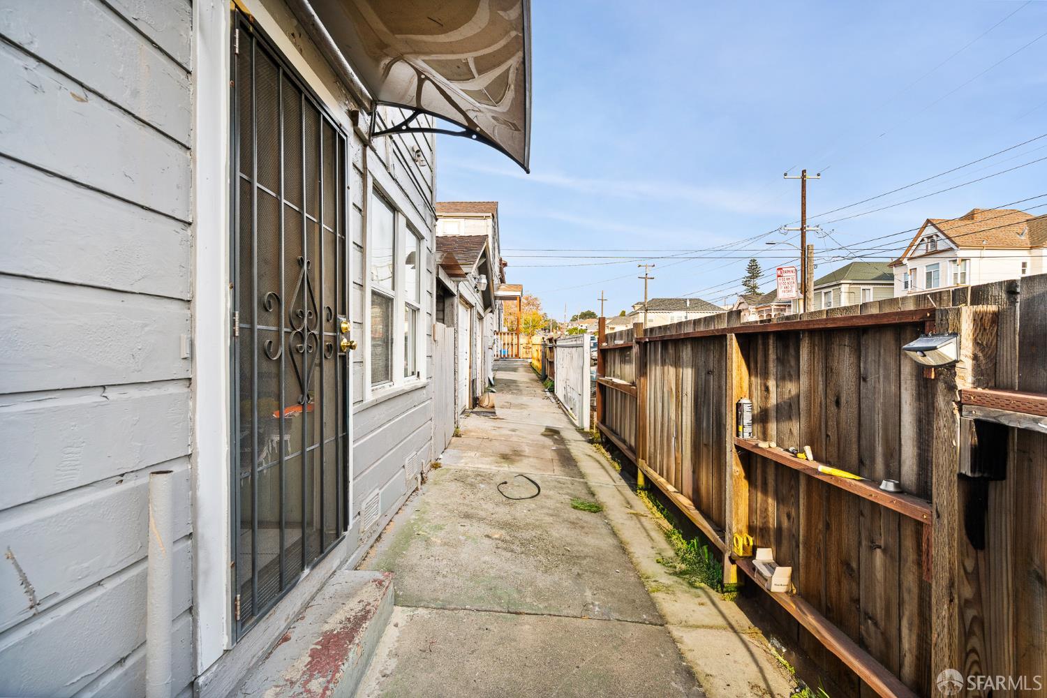 Detail Gallery Image 32 of 70 For 1748 E 15th St, Oakland,  CA 94606 - – Beds | – Baths