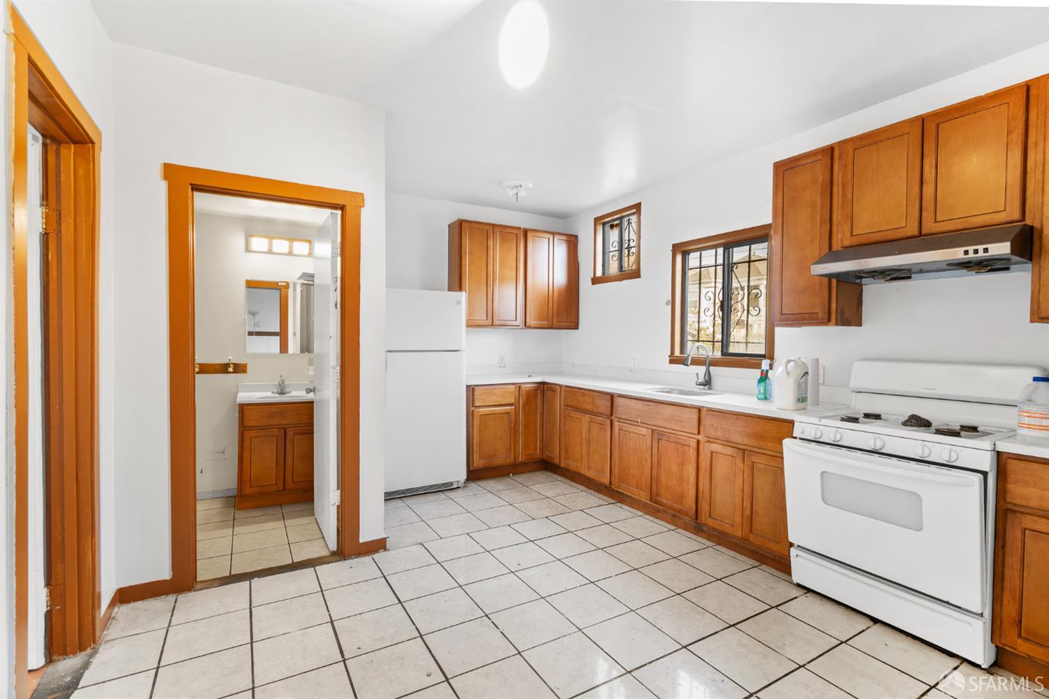 Detail Gallery Image 9 of 70 For 1748 E 15th St, Oakland,  CA 94606 - – Beds | – Baths