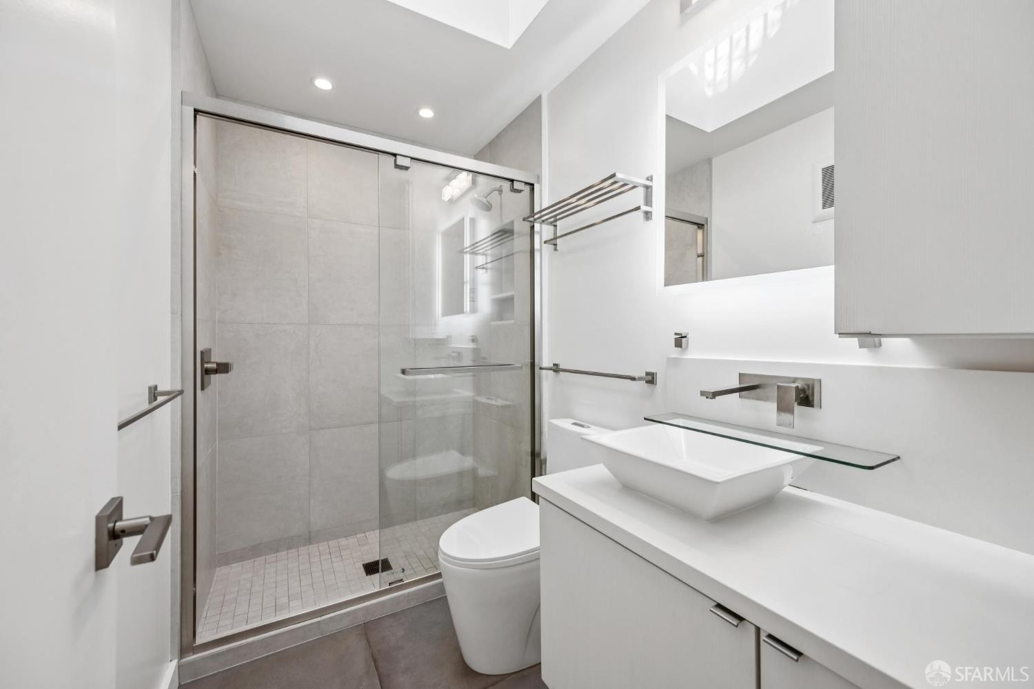 Detail Gallery Image 7 of 52 For 1831 Grant Ave #301,  San Francisco,  CA 94133 - 1 Beds | 1 Baths