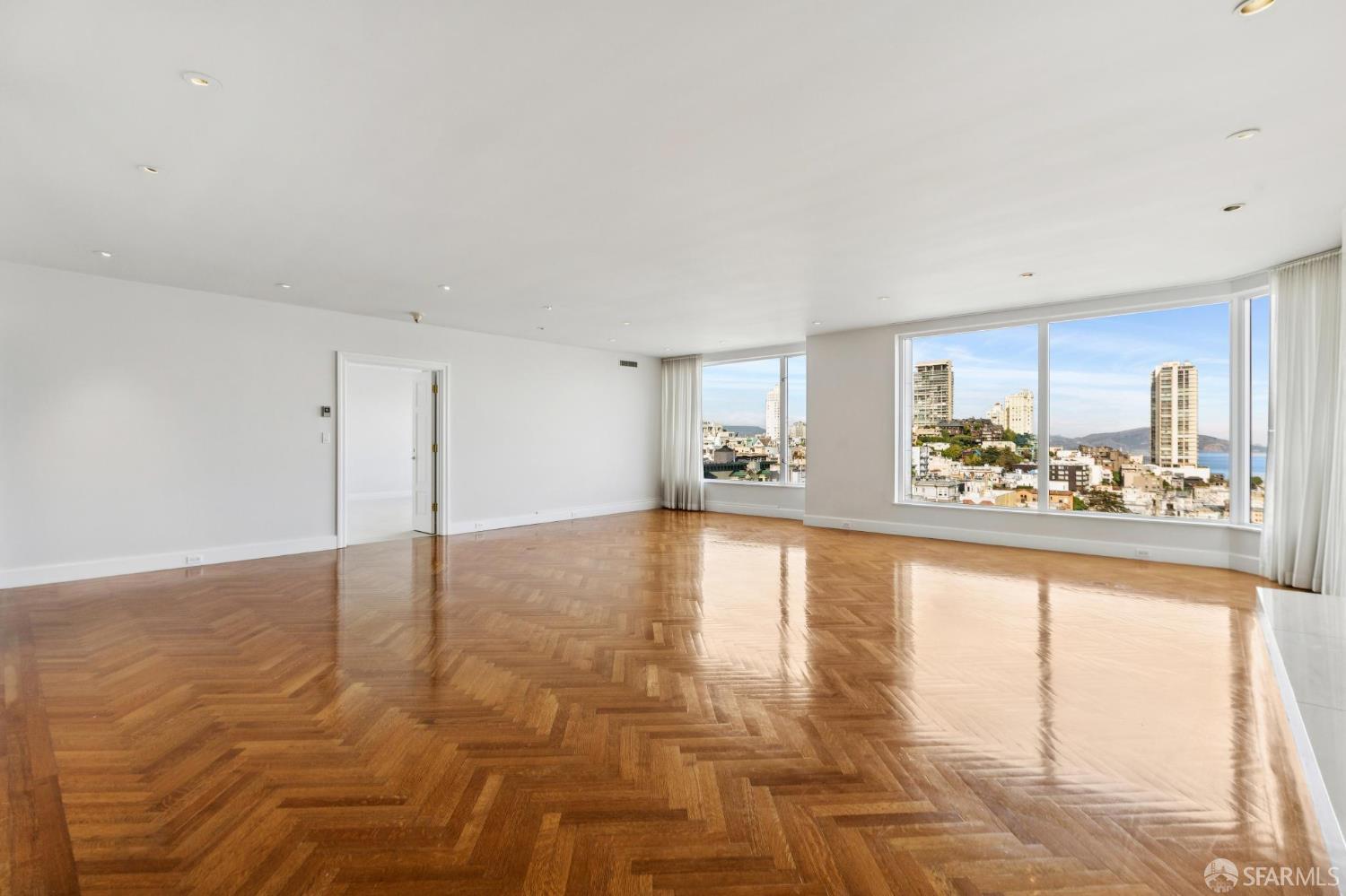 Detail Gallery Image 3 of 16 For 1150 Sacramento St #604,  San Francisco,  CA 94108 - 2 Beds | 2 Baths