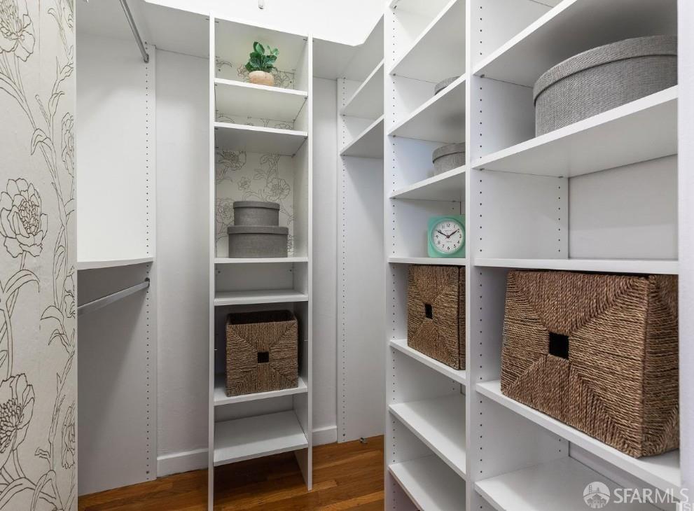 Photo #8: 425089998 Listing: Photo #8