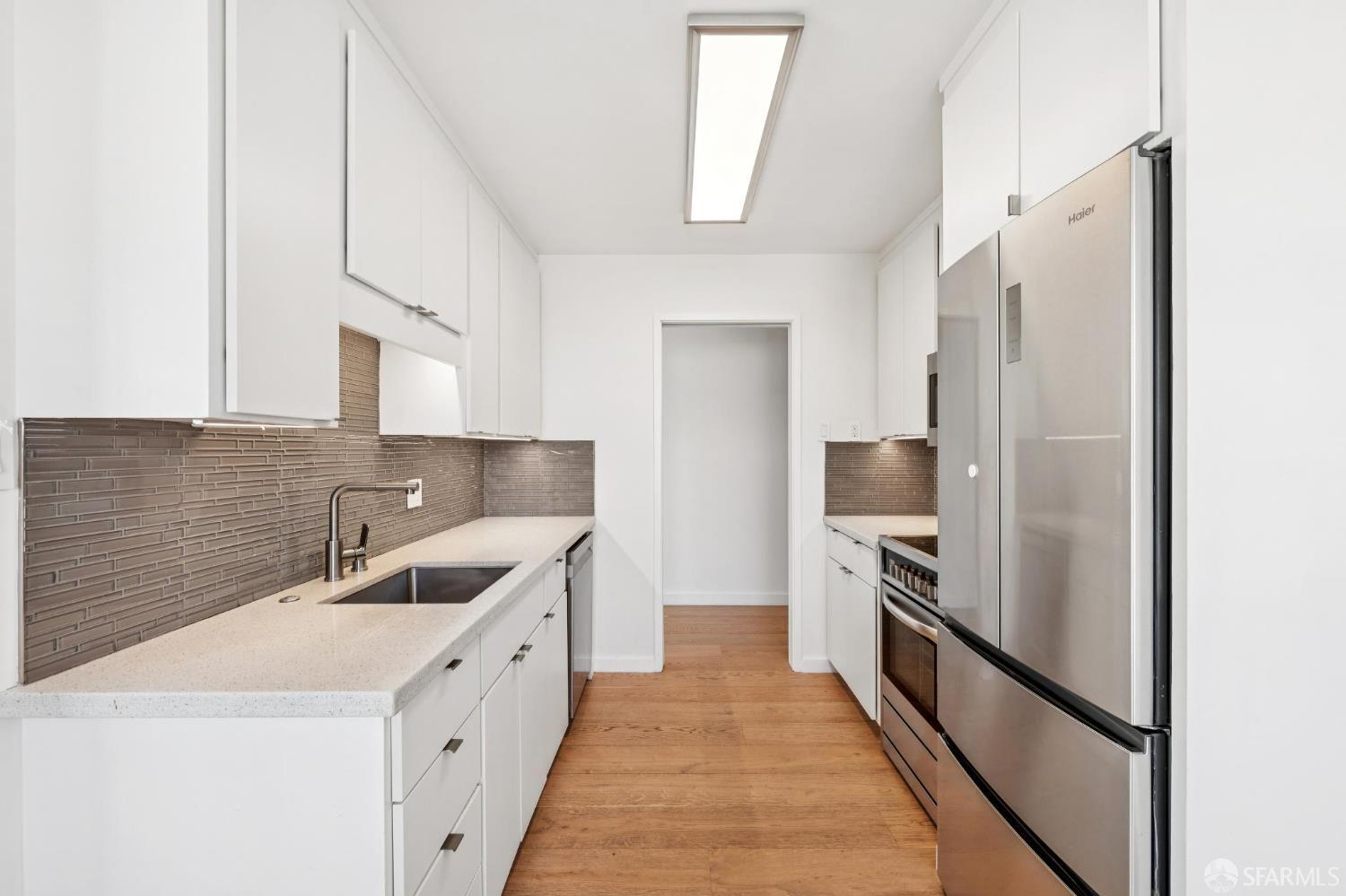 Detail Gallery Image 23 of 52 For 1831 Grant Ave #301,  San Francisco,  CA 94133 - 1 Beds | 1 Baths