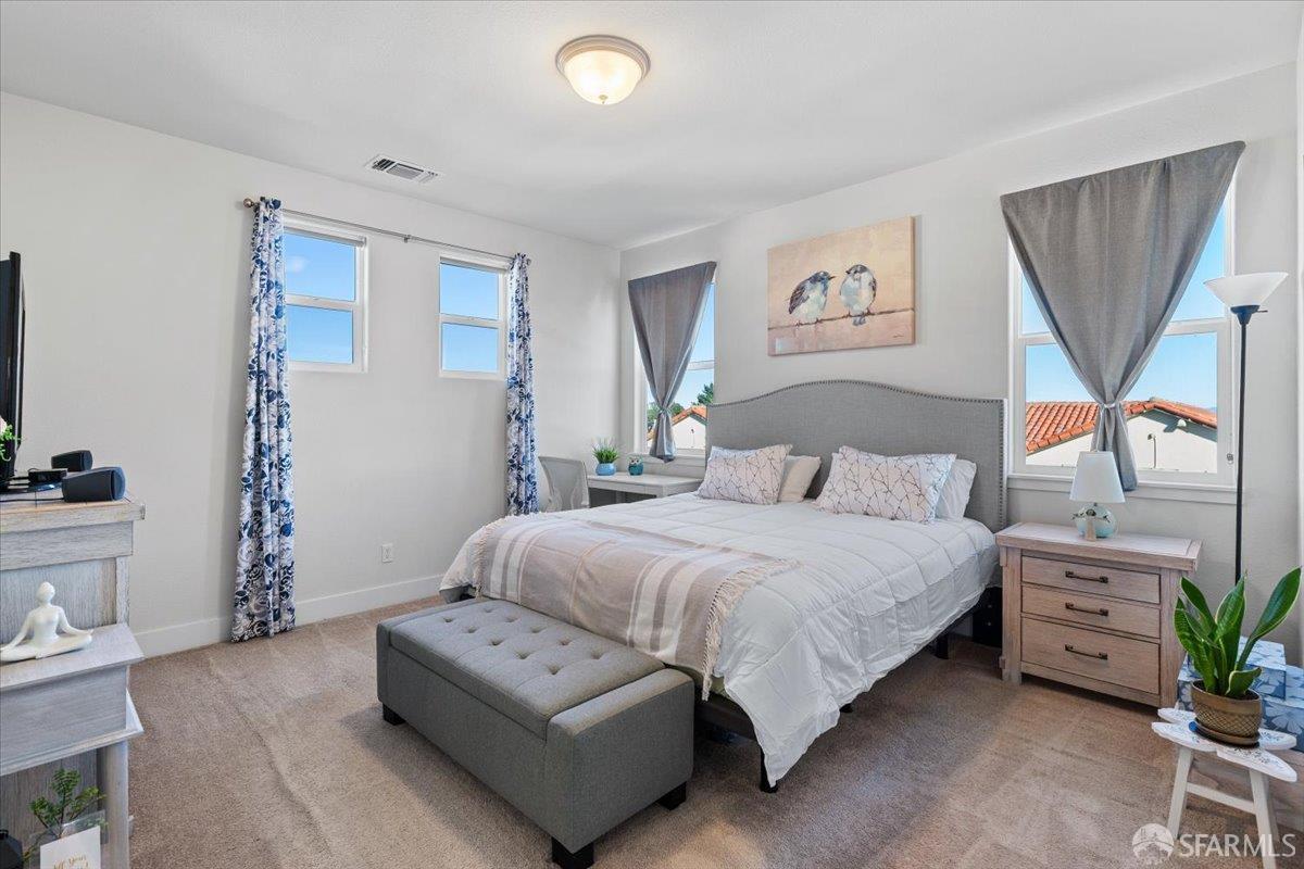 Detail Gallery Image 27 of 73 For 19102 Fallingwater Ln, –,  CA 93933 - 3 Beds | 2/1 Baths