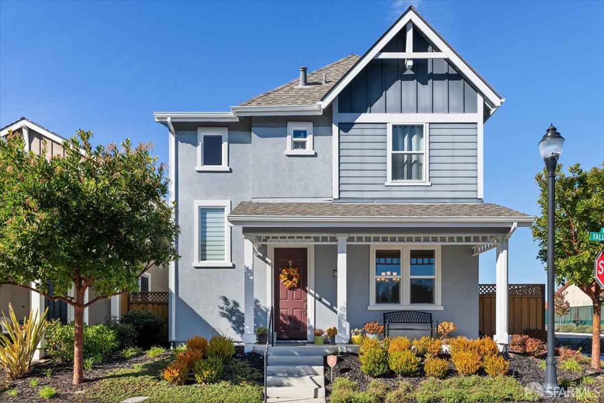 Detail Gallery Image 1 of 73 For 19102 Fallingwater Ln, –,  CA 93933 - 3 Beds | 2/1 Baths