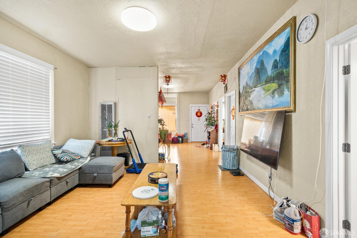 Detail Gallery Image 22 of 70 For 1748 E 15th St, Oakland,  CA 94606 - – Beds | – Baths