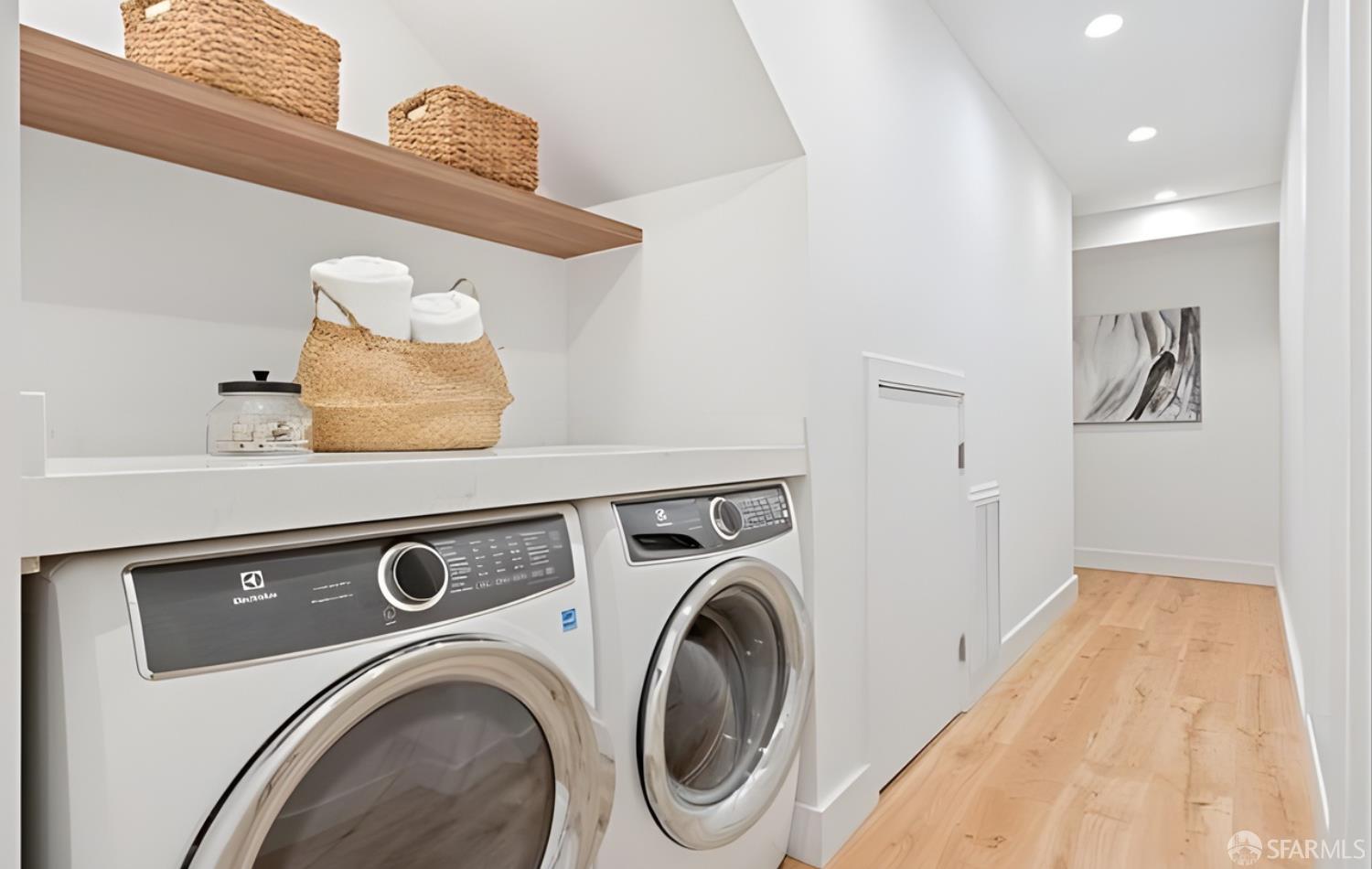 Detail Gallery Image 22 of 57 For 31 Prescott Ct, San Francisco,  CA 94133 - – Beds | – Baths