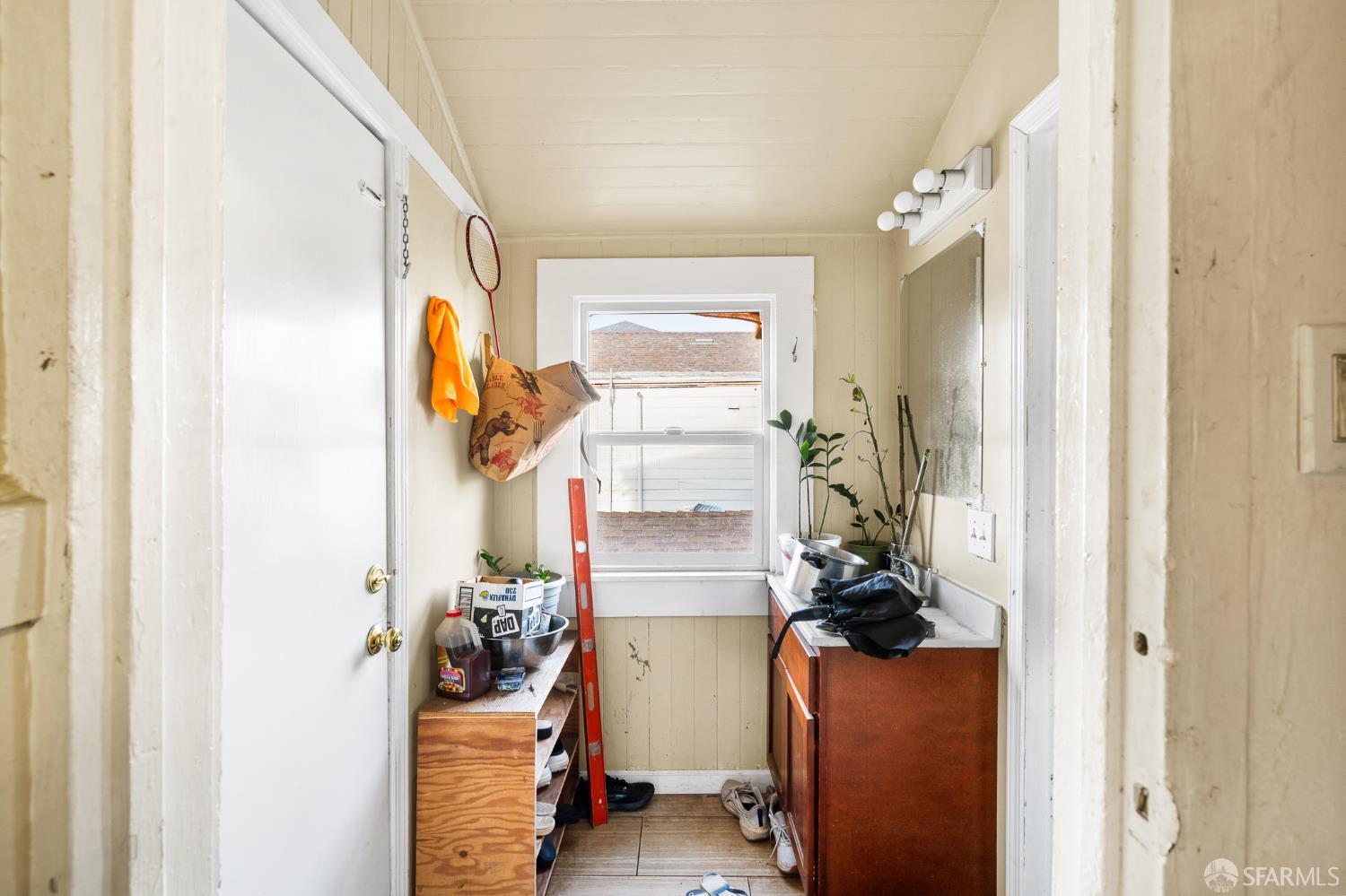 Detail Gallery Image 31 of 70 For 1748 E 15th St, Oakland,  CA 94606 - – Beds | – Baths