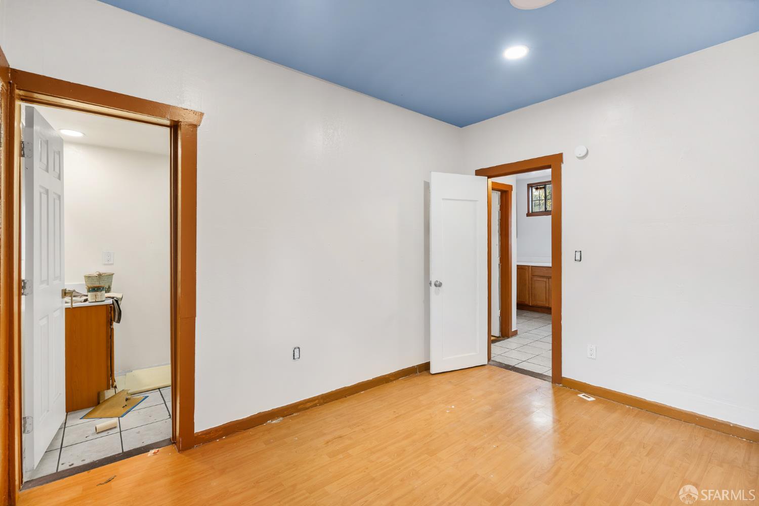 Detail Gallery Image 15 of 70 For 1748 E 15th St, Oakland,  CA 94606 - – Beds | – Baths