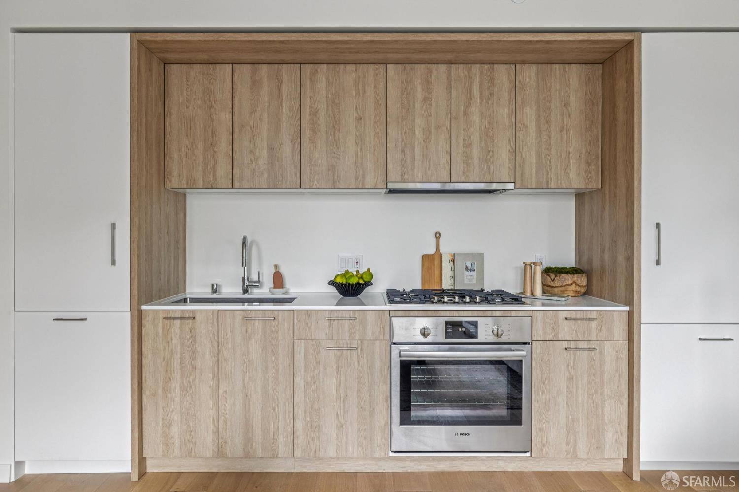 Detail Gallery Image 10 of 27 For 915 North Point St #R4,  San Francisco,  CA 94109 - 2 Beds | 2 Baths