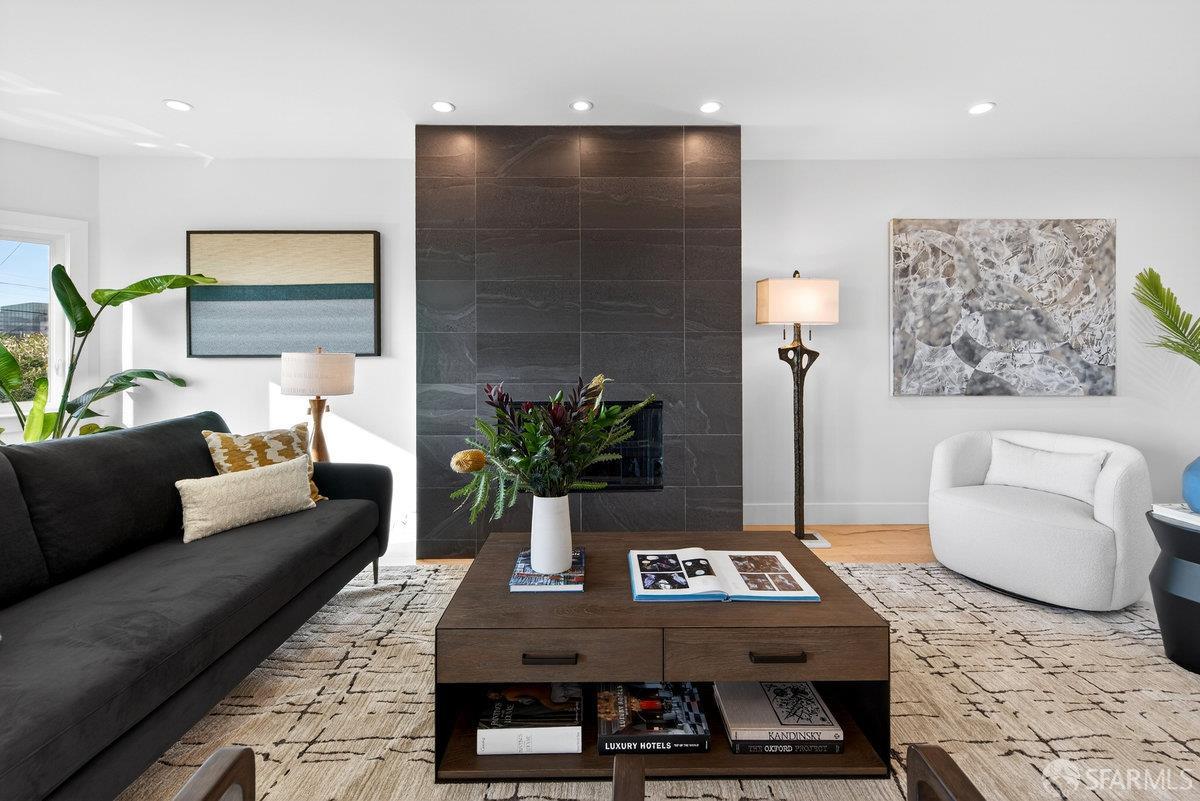 Detail Gallery Image 6 of 41 For 54 Marston Ave, San Francisco,  CA 94112 - 5 Beds | 5 Baths