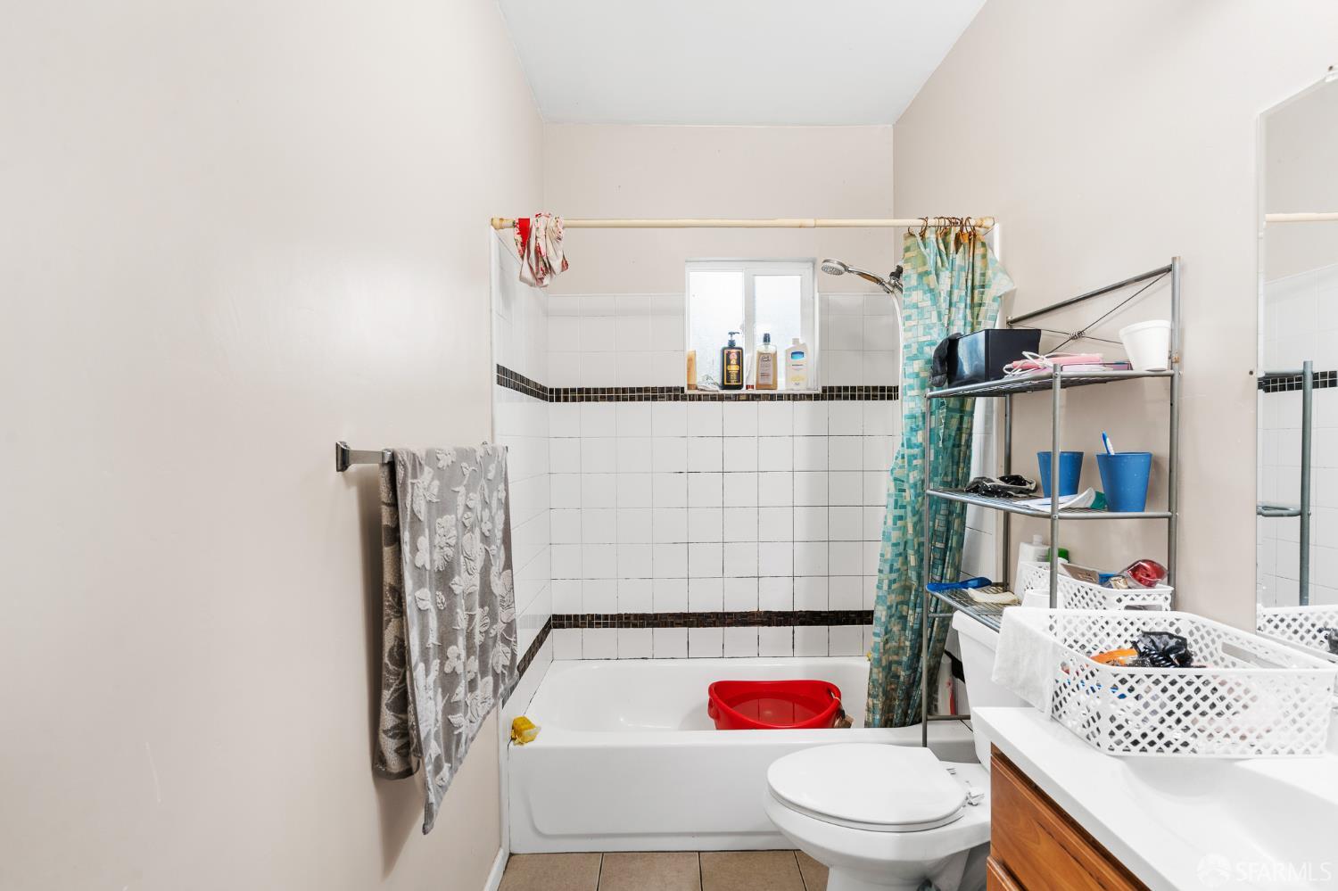 Detail Gallery Image 39 of 70 For 1748 E 15th St, Oakland,  CA 94606 - – Beds | – Baths