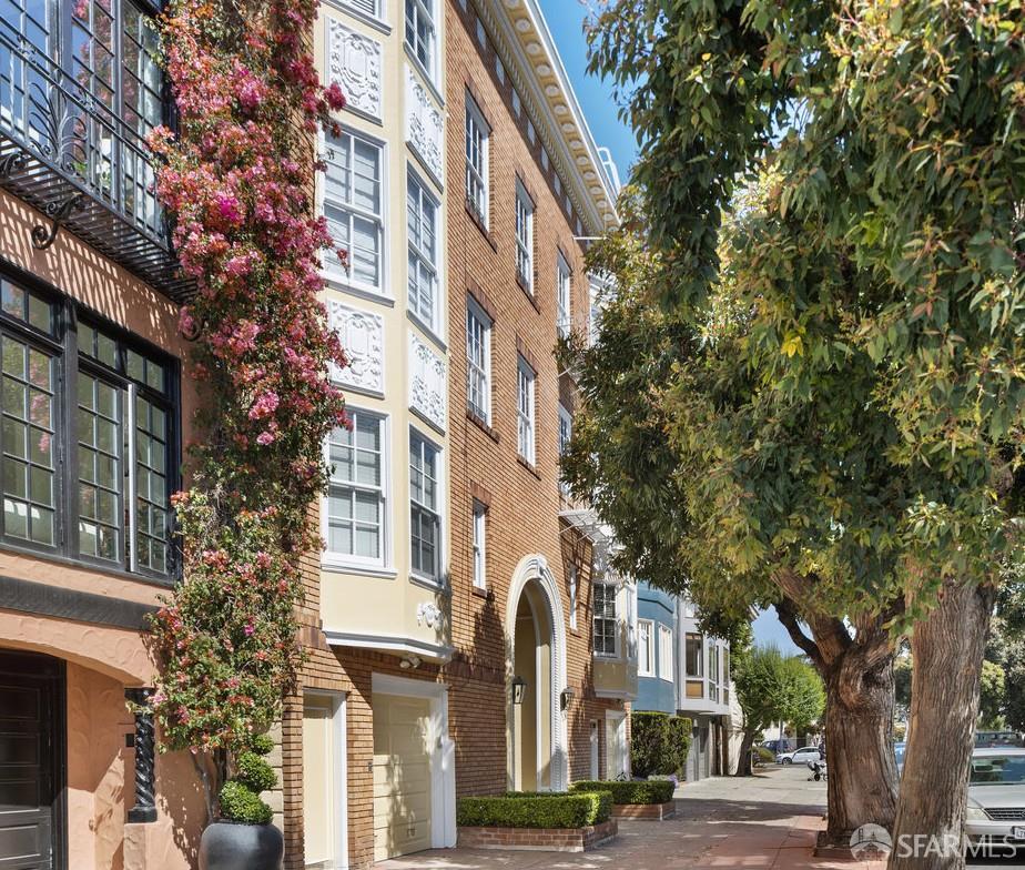 Photo #2: 425089998 Listing: Photo #2