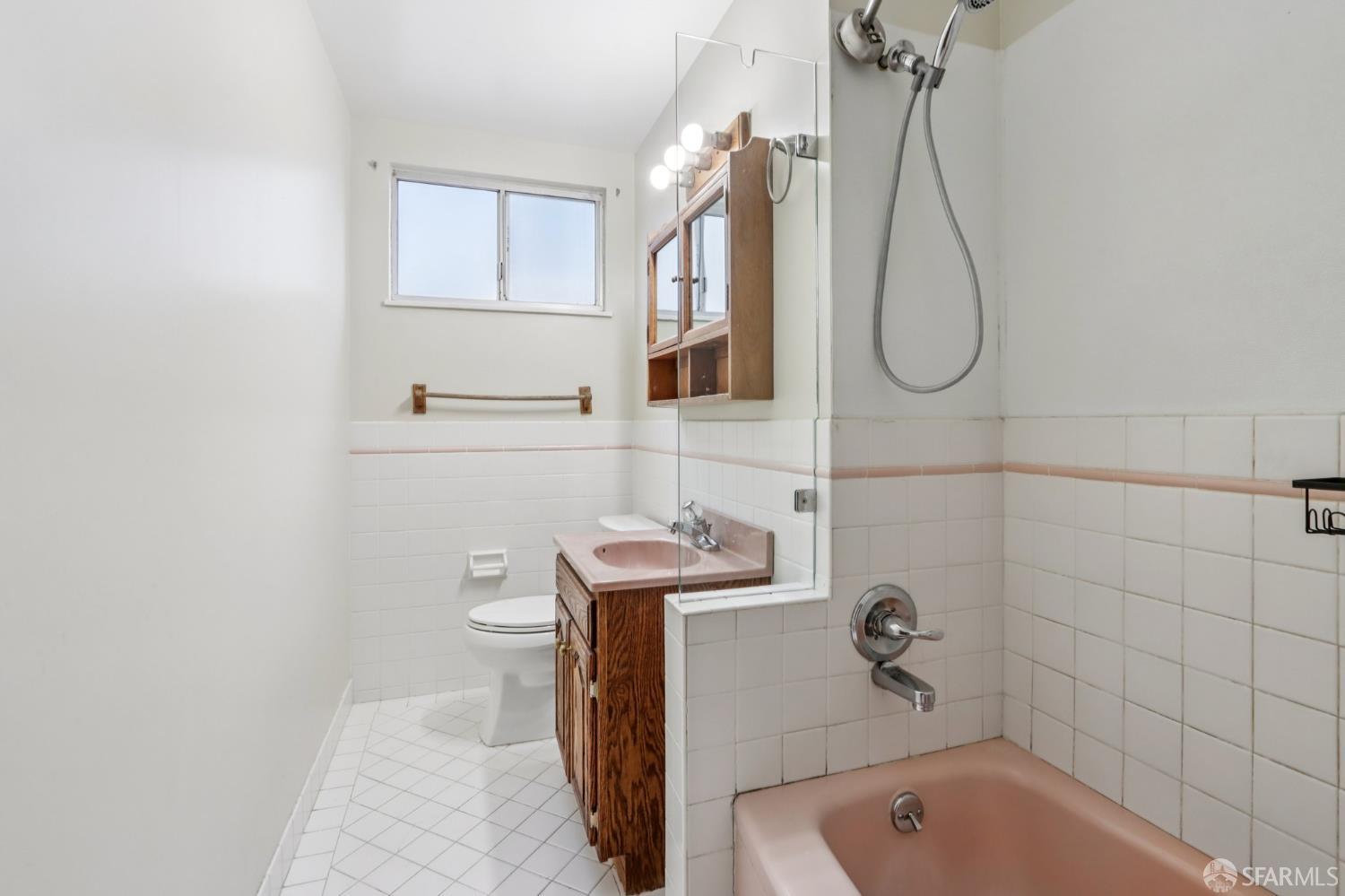 Detail Gallery Image 28 of 50 For 66 Rockridge Ave, Daly City,  CA 94015 - 3 Beds | 2 Baths