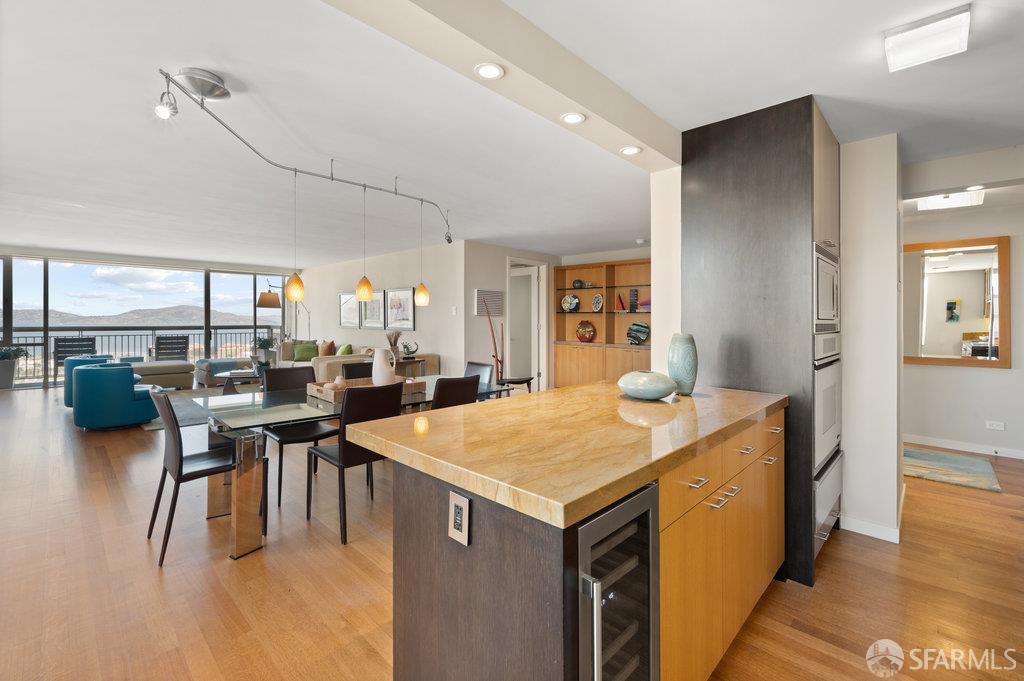 Photo #4: 425086901 Listing: Photo #4