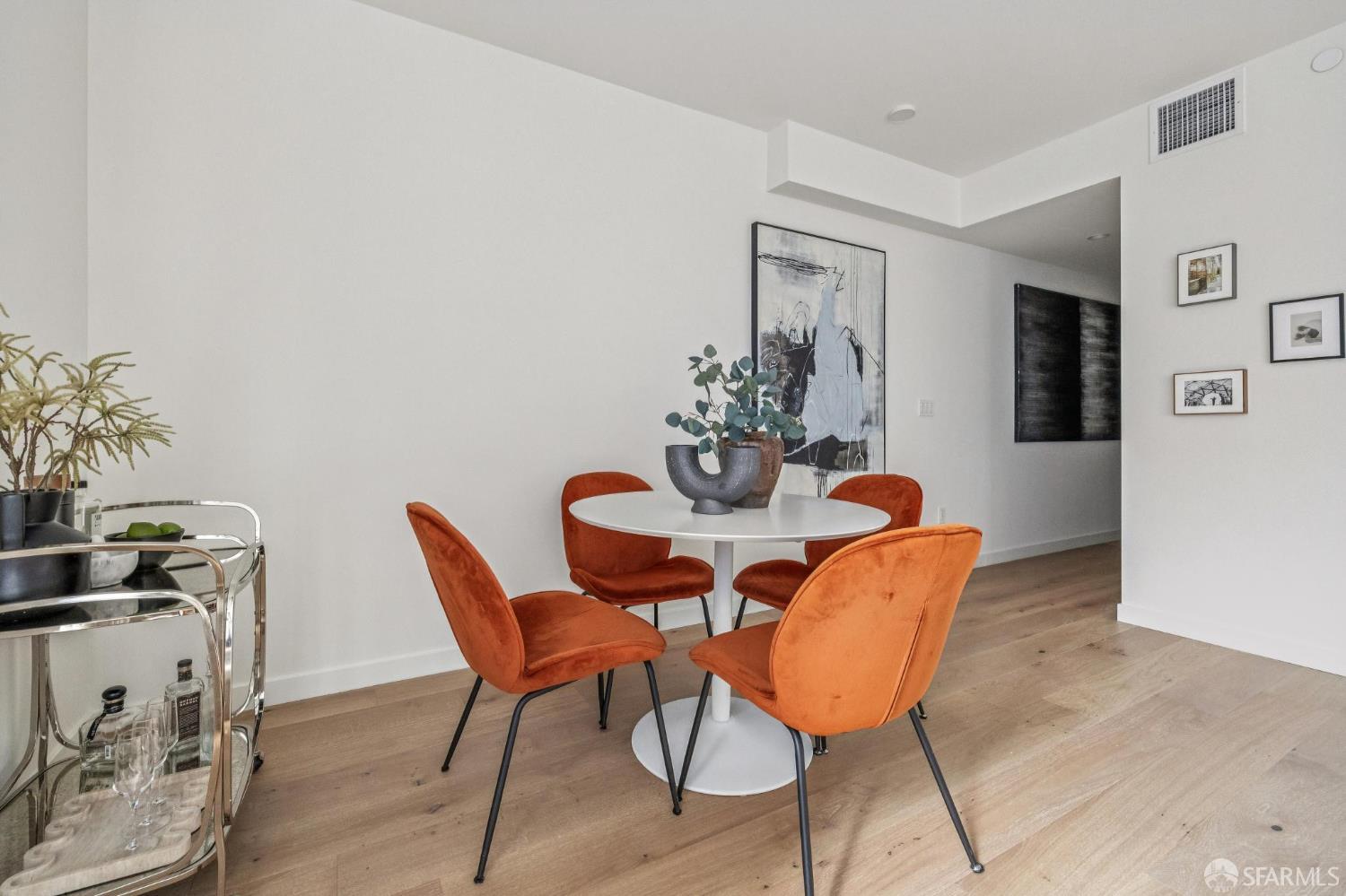 Detail Gallery Image 12 of 27 For 915 North Point St #R4,  San Francisco,  CA 94109 - 2 Beds | 2 Baths