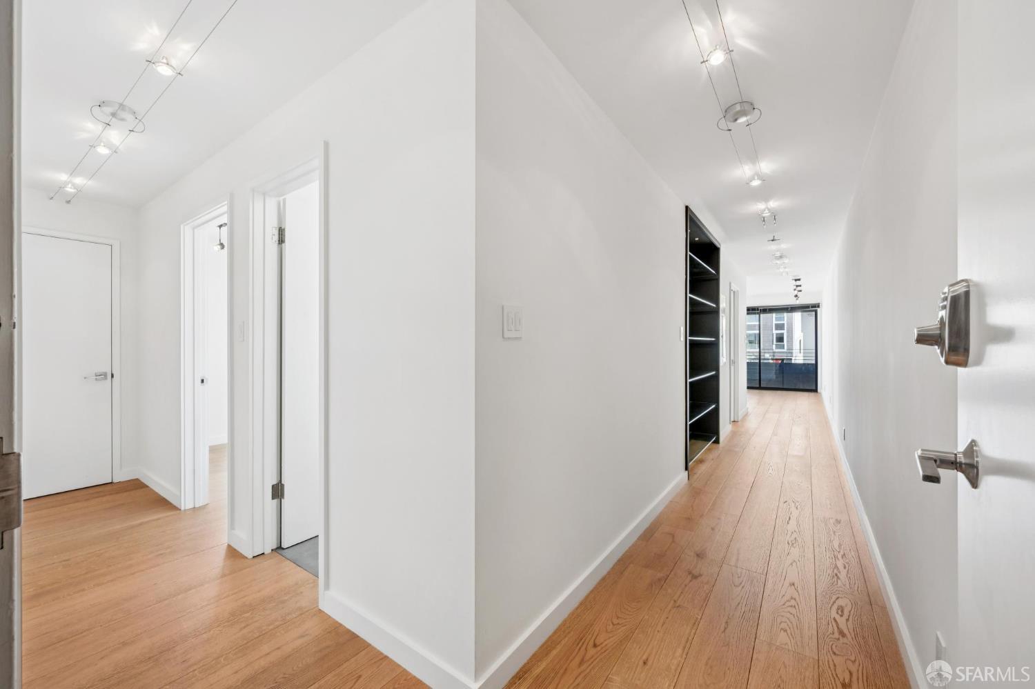 Detail Gallery Image 34 of 52 For 1831 Grant Ave #301,  San Francisco,  CA 94133 - 1 Beds | 1 Baths