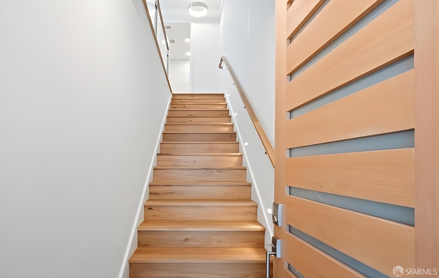 Detail Gallery Image 23 of 57 For 31 Prescott Ct, San Francisco,  CA 94133 - – Beds | – Baths