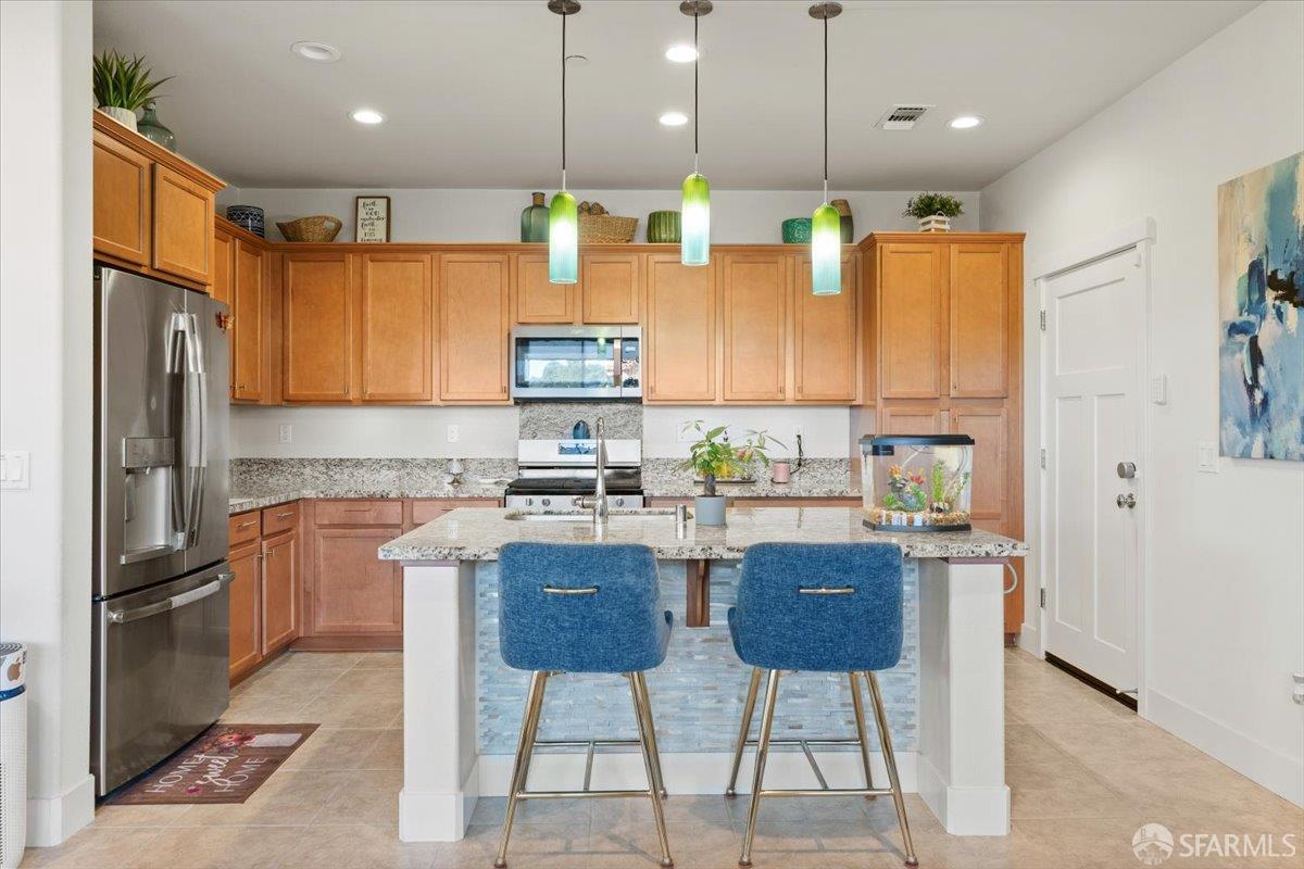 Detail Gallery Image 19 of 73 For 19102 Fallingwater Ln, –,  CA 93933 - 3 Beds | 2/1 Baths