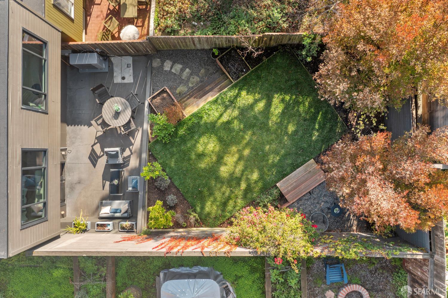 Detail Gallery Image 28 of 31 For 136 Bradford St, San Francisco,  CA 94110 - 4 Beds | 3 Baths