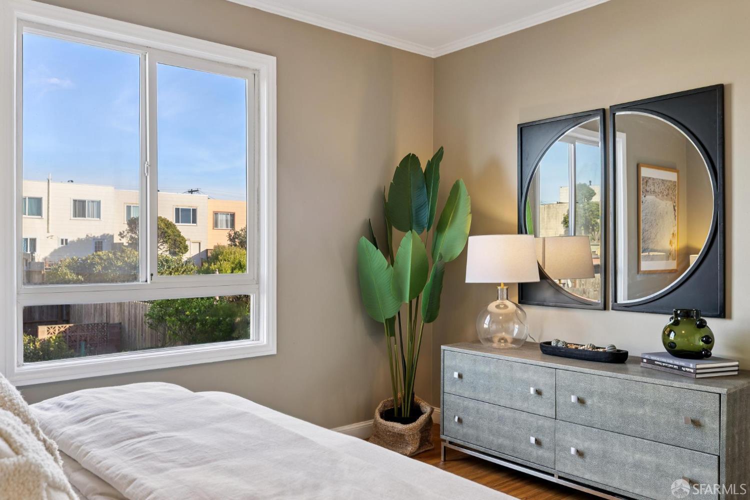 Detail Gallery Image 15 of 34 For 2574 46th Ave, San Francisco,  CA 94116 - 2 Beds | 1 Baths