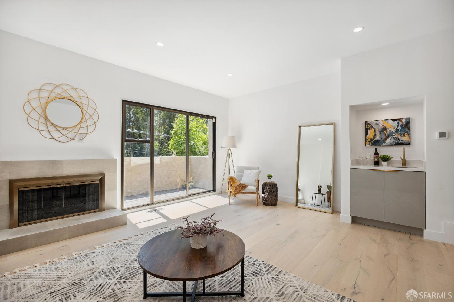 Detail Gallery Image 7 of 42 For 134 Galewood Cir, San Francisco,  CA 94131 - 2 Beds | 2/1 Baths