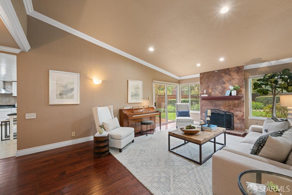 Detail Gallery Image 9 of 58 For 4572 Ross Gate Way, Pleasanton,  CA 94566 - 3 Beds | 2 Baths