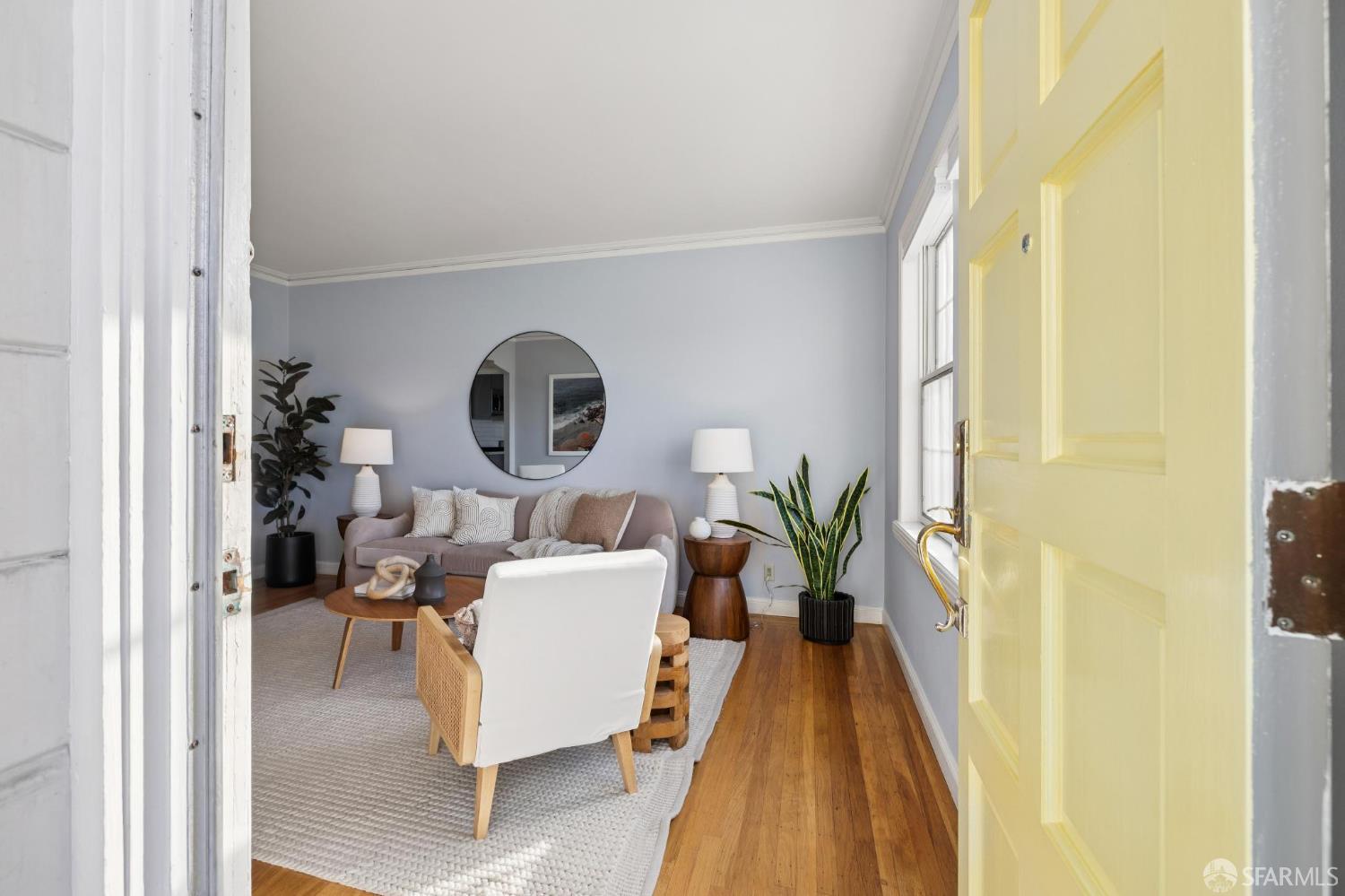 Detail Gallery Image 3 of 34 For 2574 46th Ave, San Francisco,  CA 94116 - 2 Beds | 1 Baths