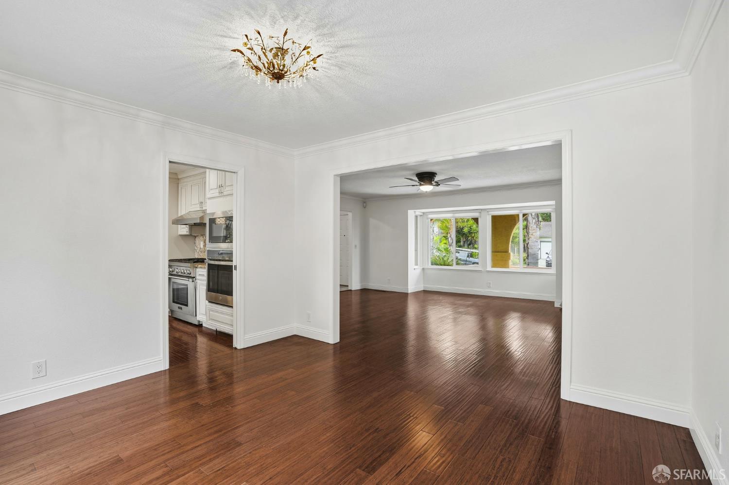 Detail Gallery Image 4 of 30 For 5756 Amend Rd, El Sobrante,  CA 94803 - 6 Beds | 3 Baths