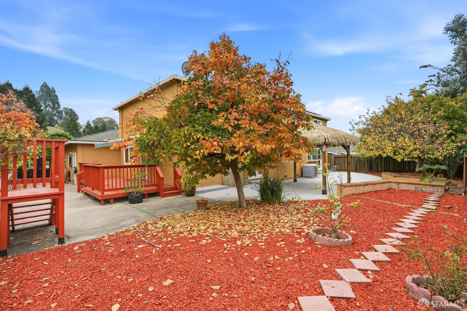 Detail Gallery Image 27 of 30 For 5756 Amend Rd, El Sobrante,  CA 94803 - 6 Beds | 3 Baths