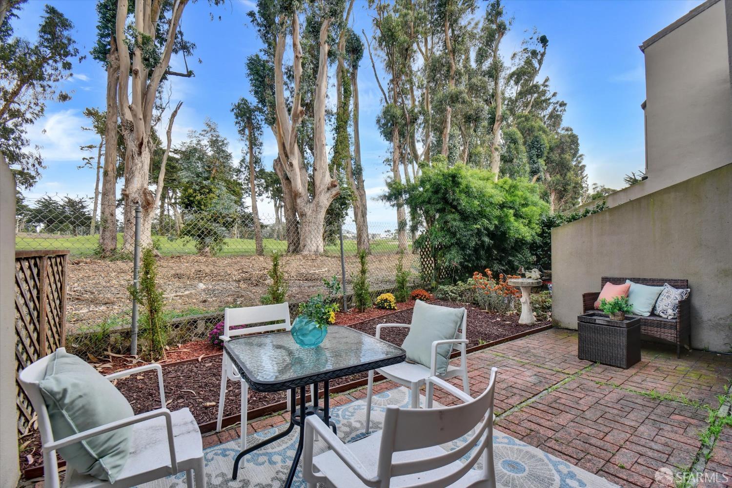 Detail Gallery Image 30 of 71 For 115 S Lake Merced Hls, San Francisco,  CA 94132 - 3 Beds | 2/1 Baths