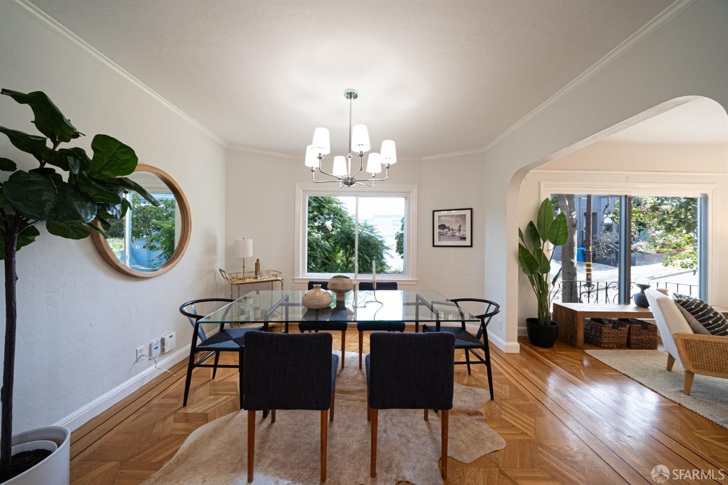 Detail Gallery Image 9 of 62 For 62 Bronte St, San Francisco,  CA 94110 - 2 Beds | 2 Baths