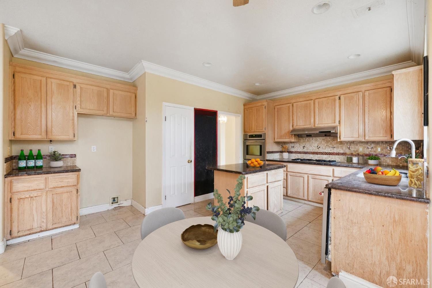 Detail Gallery Image 15 of 70 For 2133 Bamboo Way, Antioch,  CA 94509 - 5 Beds | 3 Baths