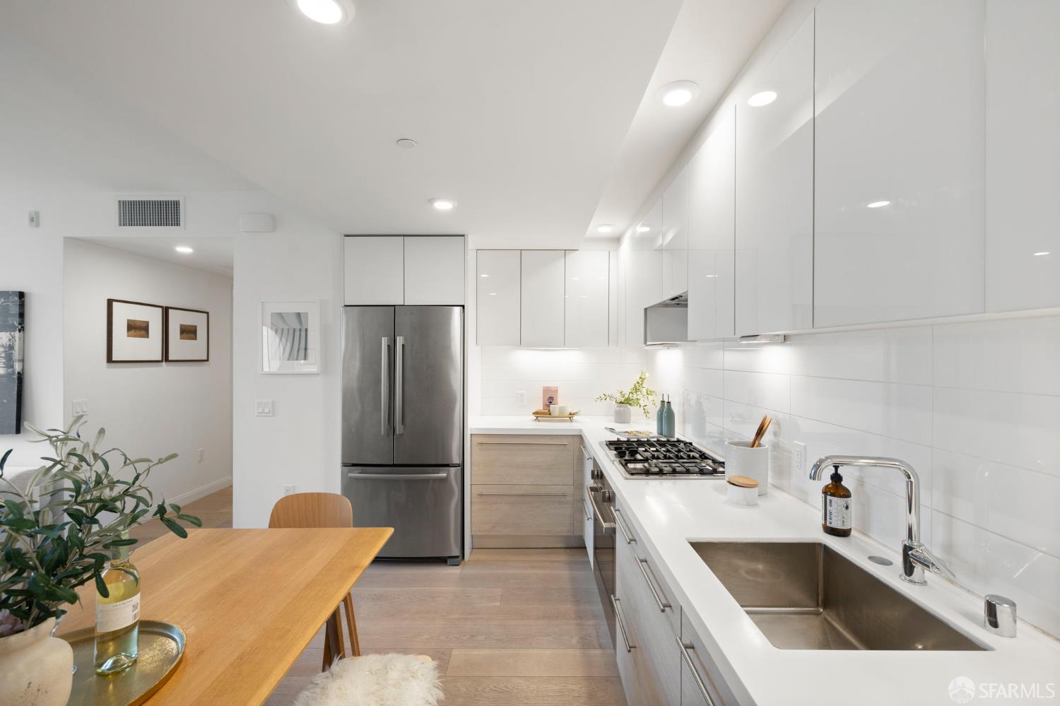 Detail Gallery Image 9 of 36 For 555 Fulton St #301,  San Francisco,  CA 94102 - 1 Beds | 1 Baths