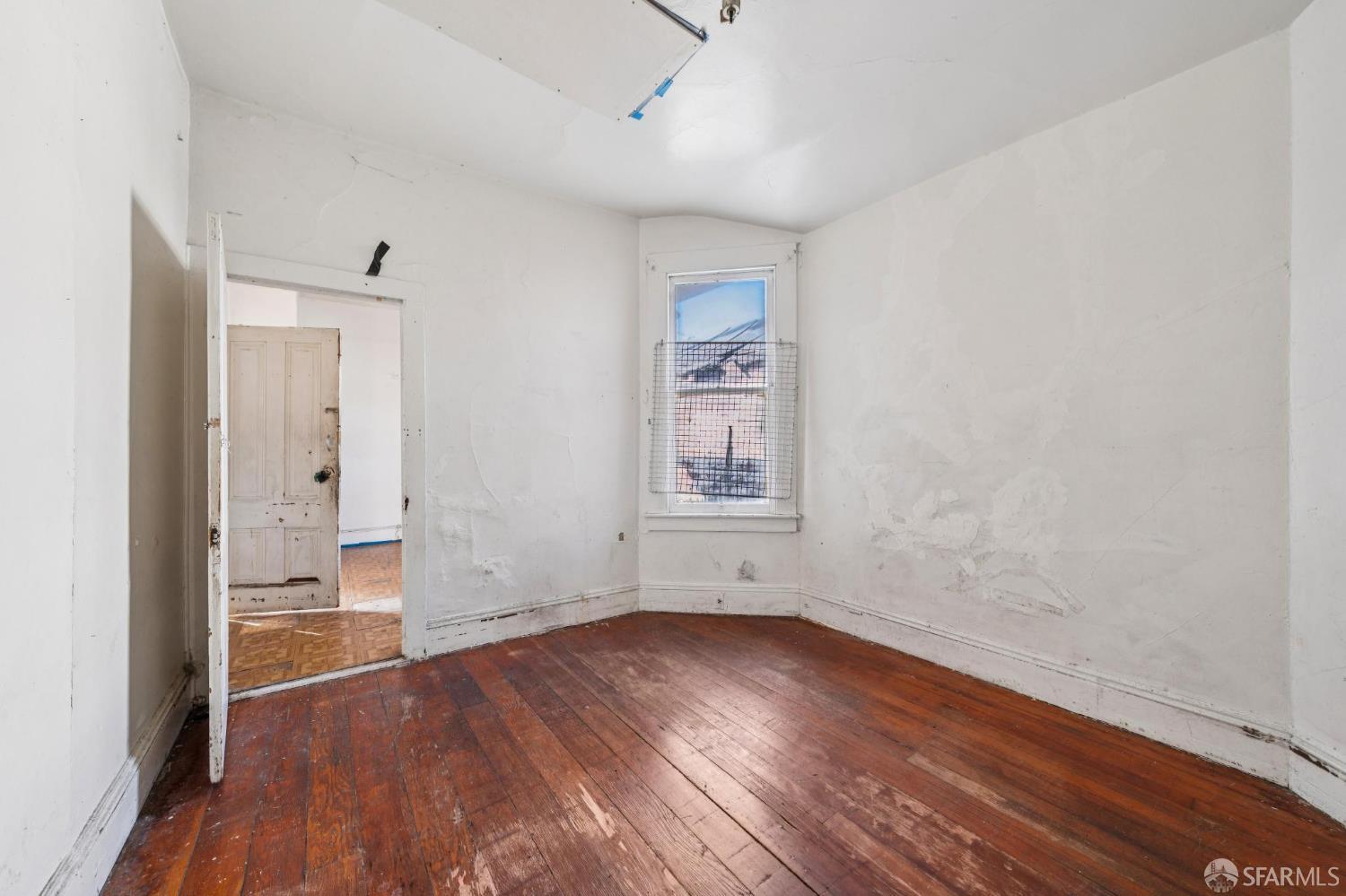 Detail Gallery Image 18 of 47 For 670 Sycamore St, Oakland,  CA 94612 - 2 Beds | 1 Baths