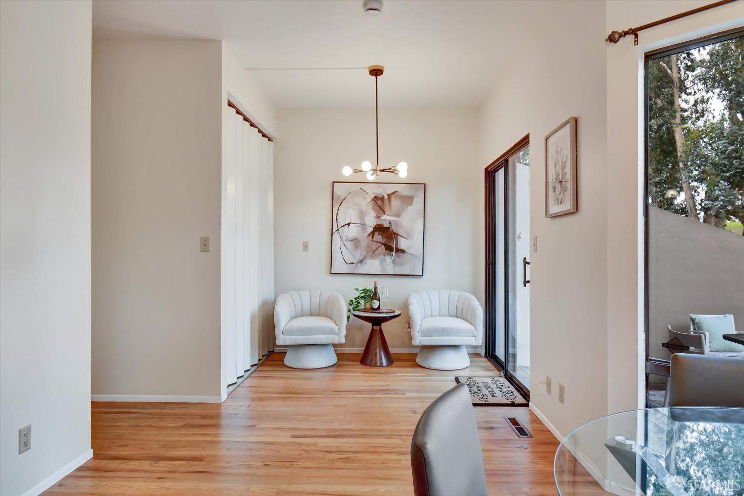 Detail Gallery Image 29 of 71 For 115 S Lake Merced Hls, San Francisco,  CA 94132 - 3 Beds | 2/1 Baths