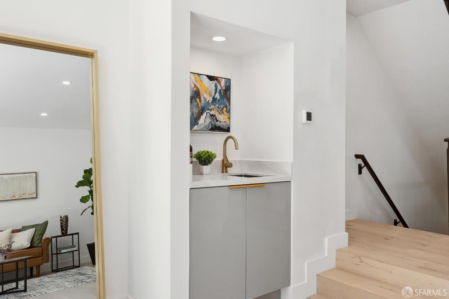 Detail Gallery Image 13 of 42 For 134 Galewood Cir, San Francisco,  CA 94131 - 2 Beds | 2/1 Baths