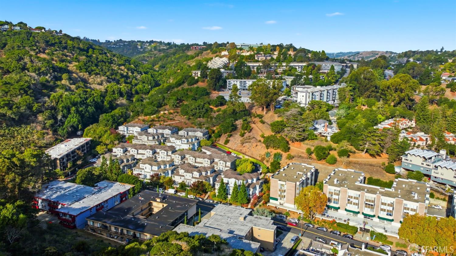 Detail Gallery Image 20 of 25 For 2421 Carlmont Dr, Belmont,  CA 94002 - – Beds | – Baths