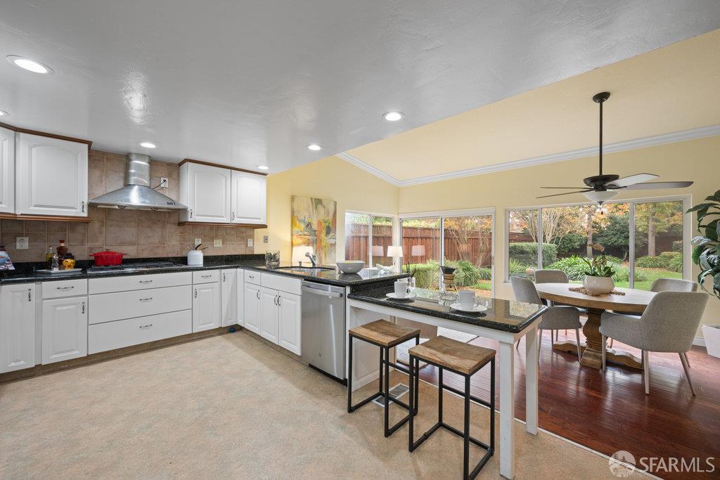 Detail Gallery Image 17 of 58 For 4572 Ross Gate Way, Pleasanton,  CA 94566 - 3 Beds | 2 Baths