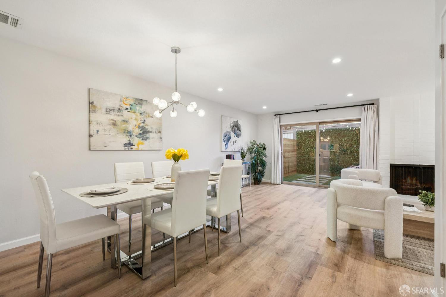 Detail Gallery Image 6 of 51 For 1152 Admiralty Ln, Alameda,  CA 94502 - 3 Beds | 1/1 Baths