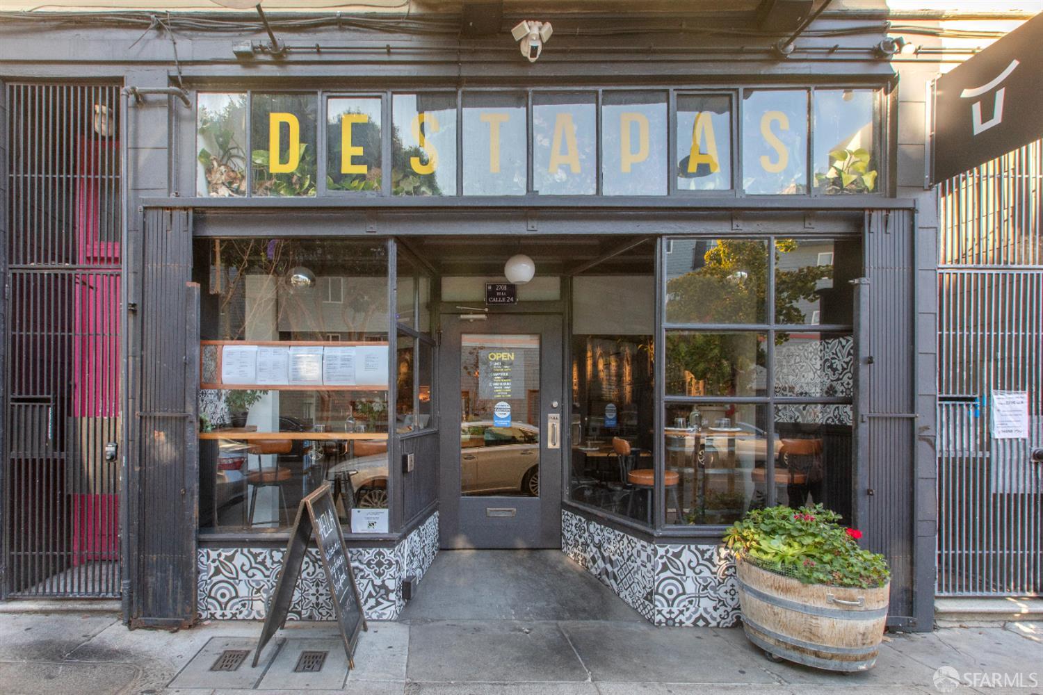 Detail Gallery Image 11 of 20 For 1134 Treat Ave, San Francisco,  CA 94110 - – Beds | – Baths