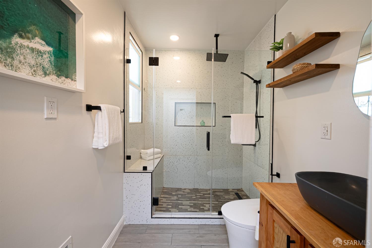 Detail Gallery Image 17 of 62 For 62 Bronte St, San Francisco,  CA 94110 - 2 Beds | 2 Baths