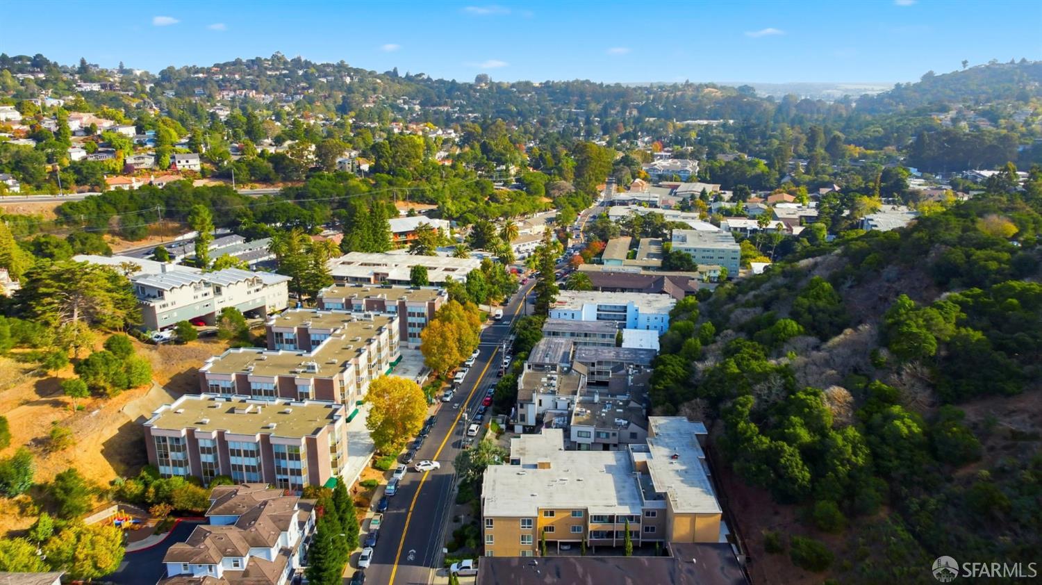 Detail Gallery Image 17 of 25 For 2421 Carlmont Dr, Belmont,  CA 94002 - – Beds | – Baths