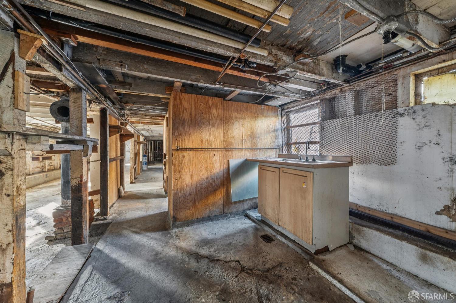 Detail Gallery Image 31 of 47 For 670 Sycamore St, Oakland,  CA 94612 - 2 Beds | 1 Baths