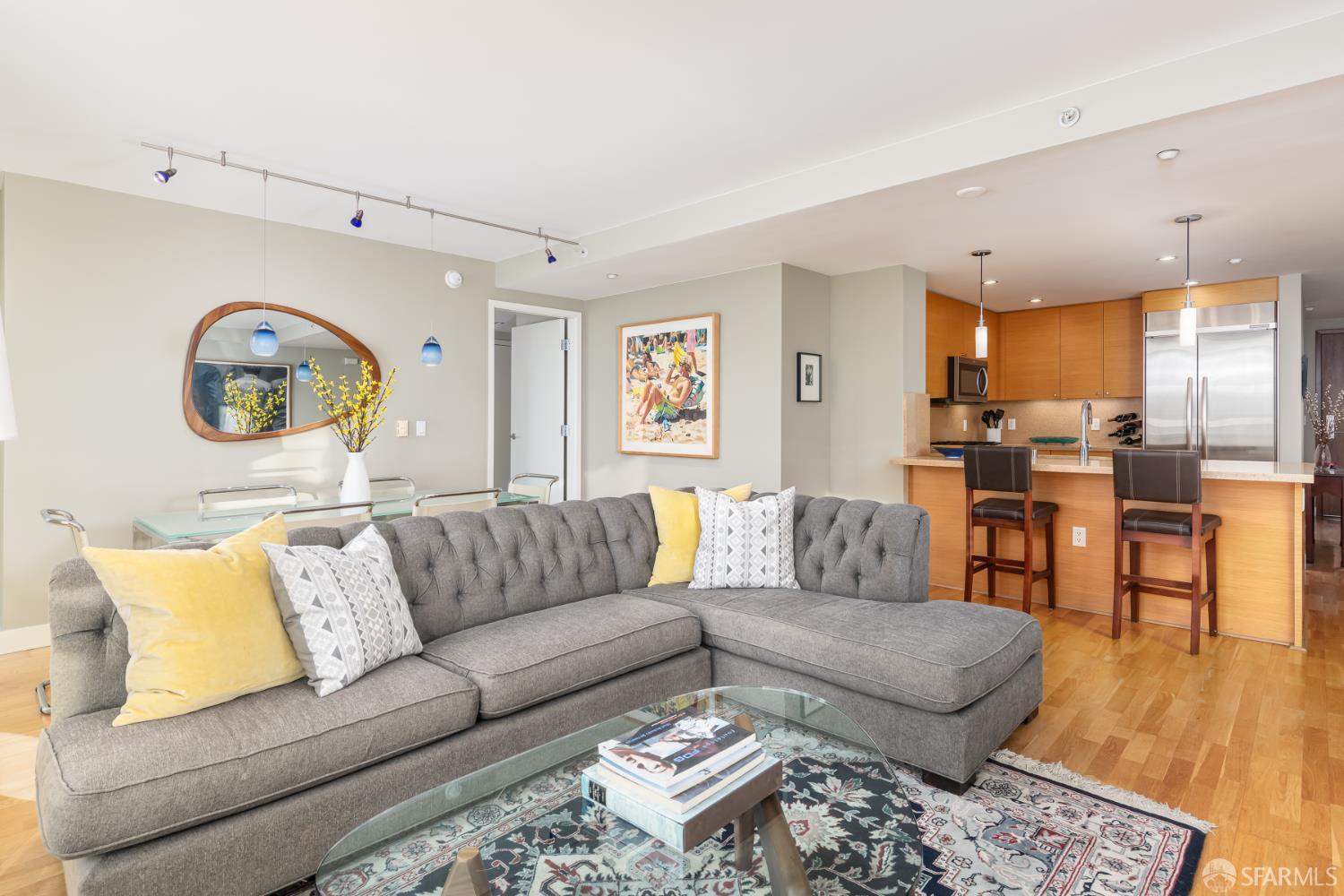 Detail Gallery Image 3 of 30 For 330 Mission Bay Blvd #502,  San Francisco,  CA 94158 - 1 Beds | 1/1 Baths